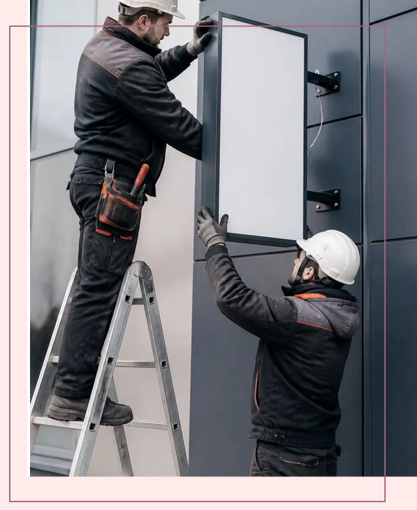 Изготовление и монтаж уличного лайтбокса под ключ в Кондопоге